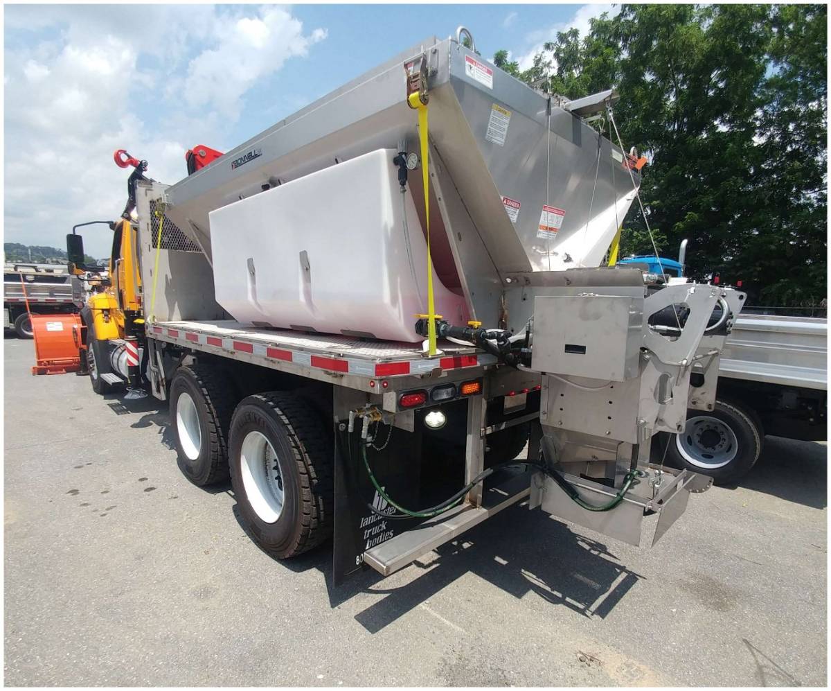 Bonnell V-Box Spreaders