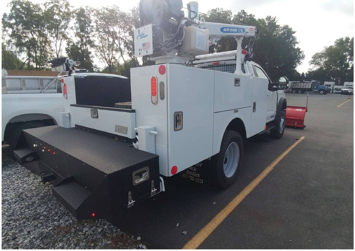 Truck Mounted Cranes Truck Mounted Cranes